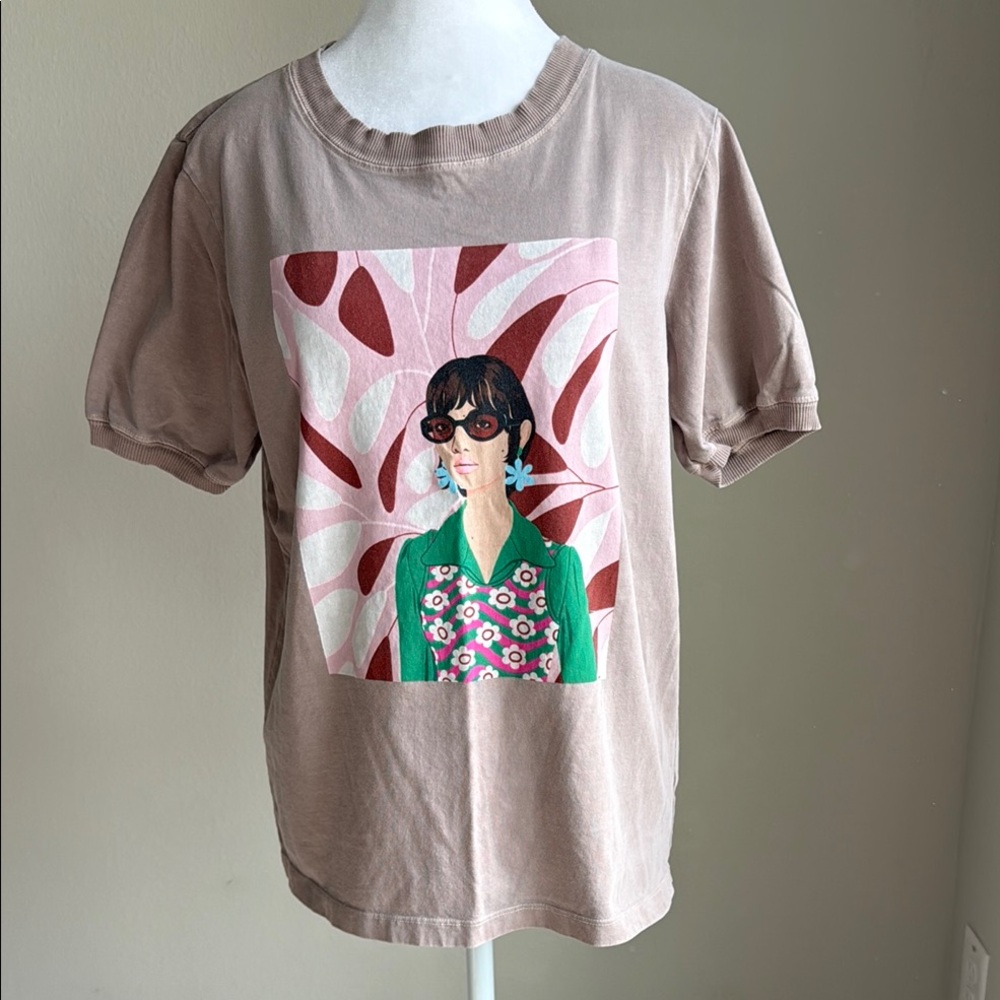 Bijou Karman women’s short sleeve tan tee shirt